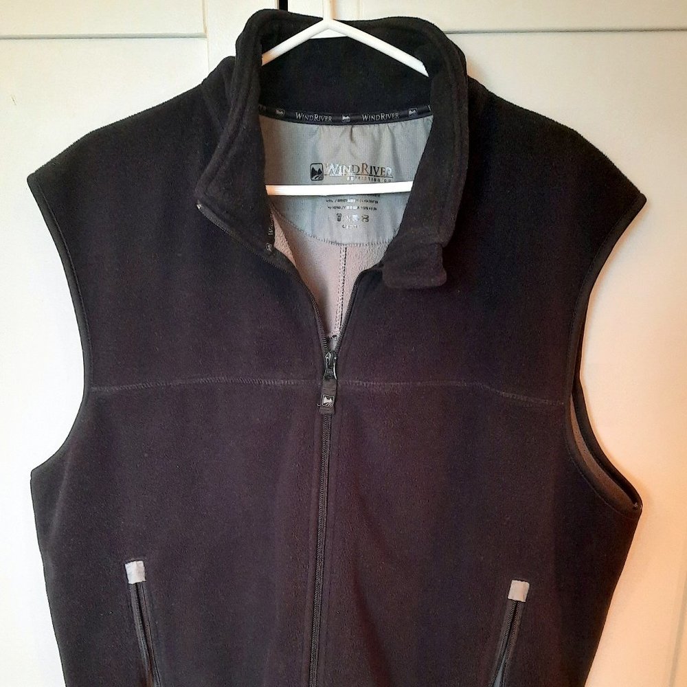 Wind RIver Outfitting Vest - Mens XL Black